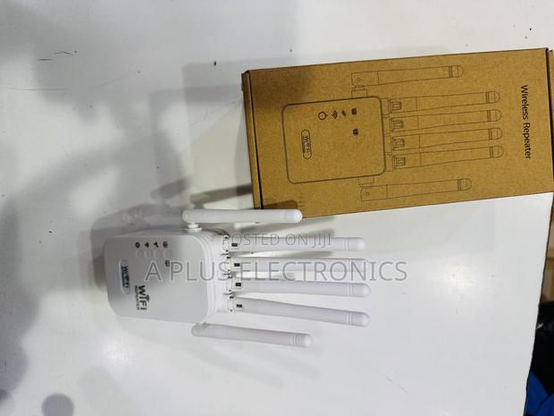 1200mbps Wifi Repeater WR36 – Eliminate WiFi Dead Zones - main view