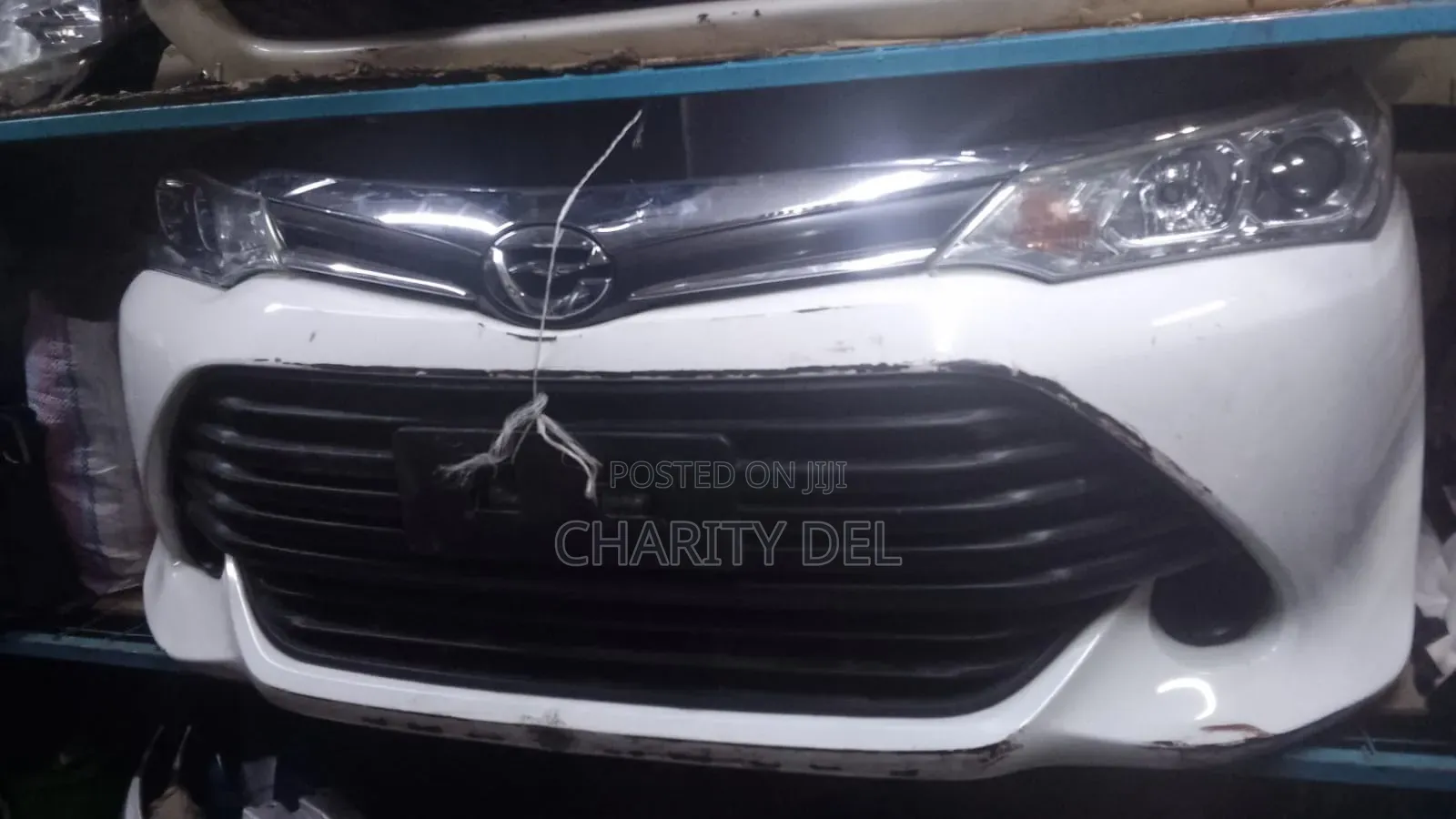 Axio 165 Nosecut (Non Zenon Headlights)