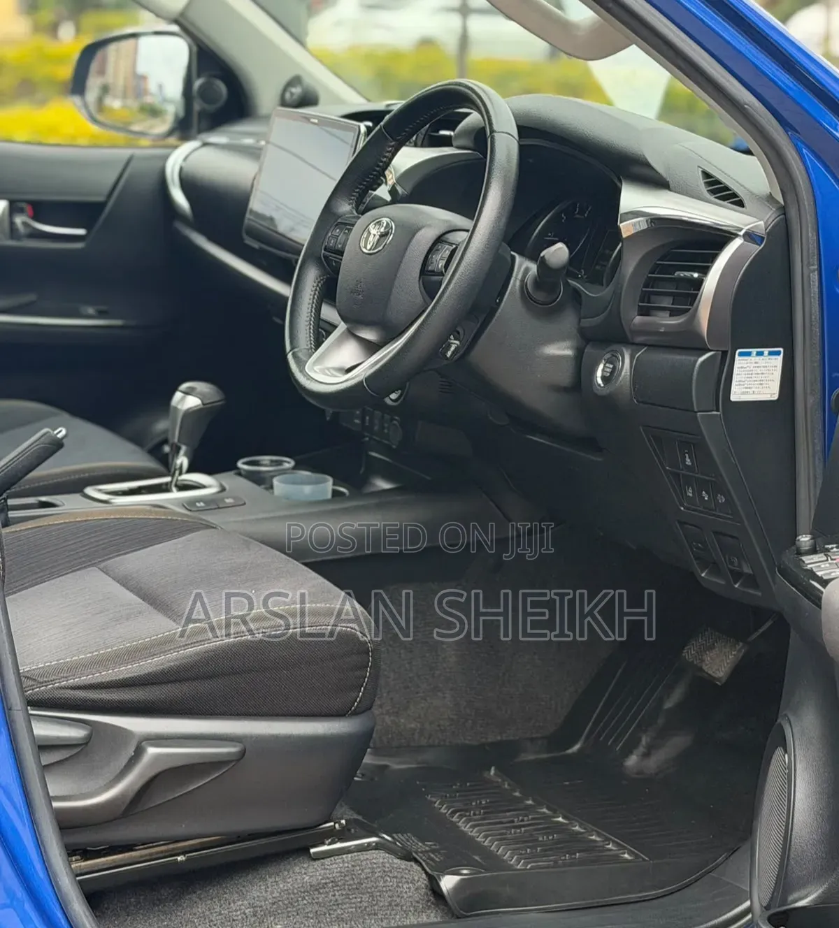 Toyota Hilux 2019 Blue