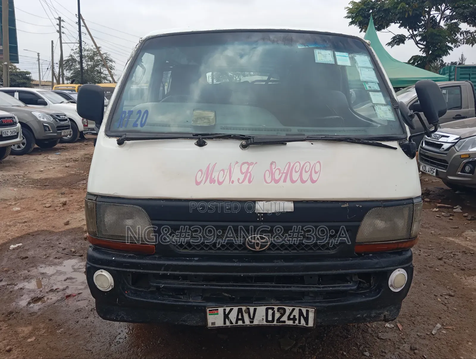 Toyota HiAce 1999 White