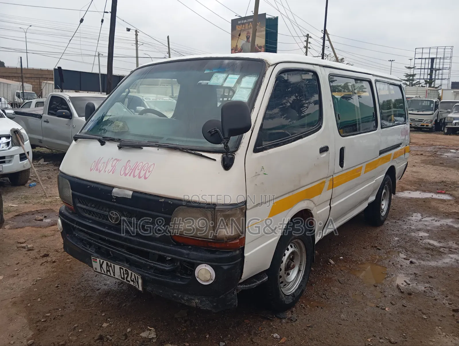 Toyota HiAce 1999 White