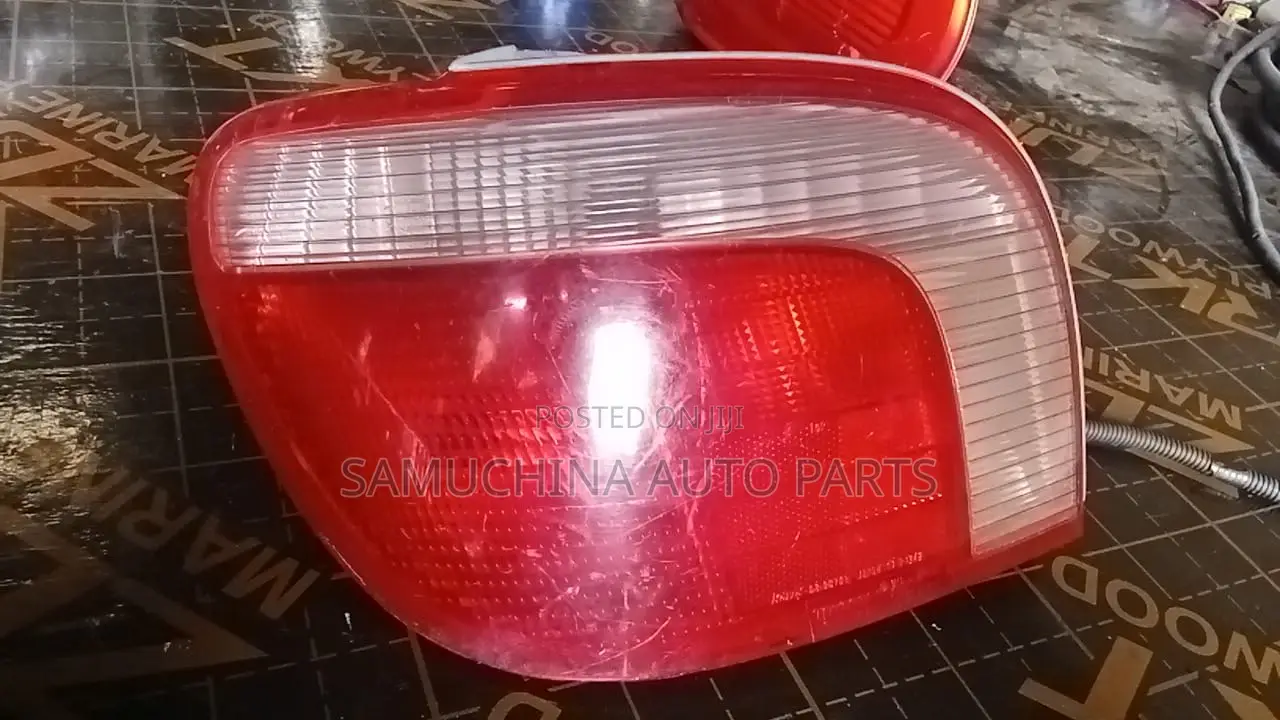 Tail Light Toyota Vitz Old Model