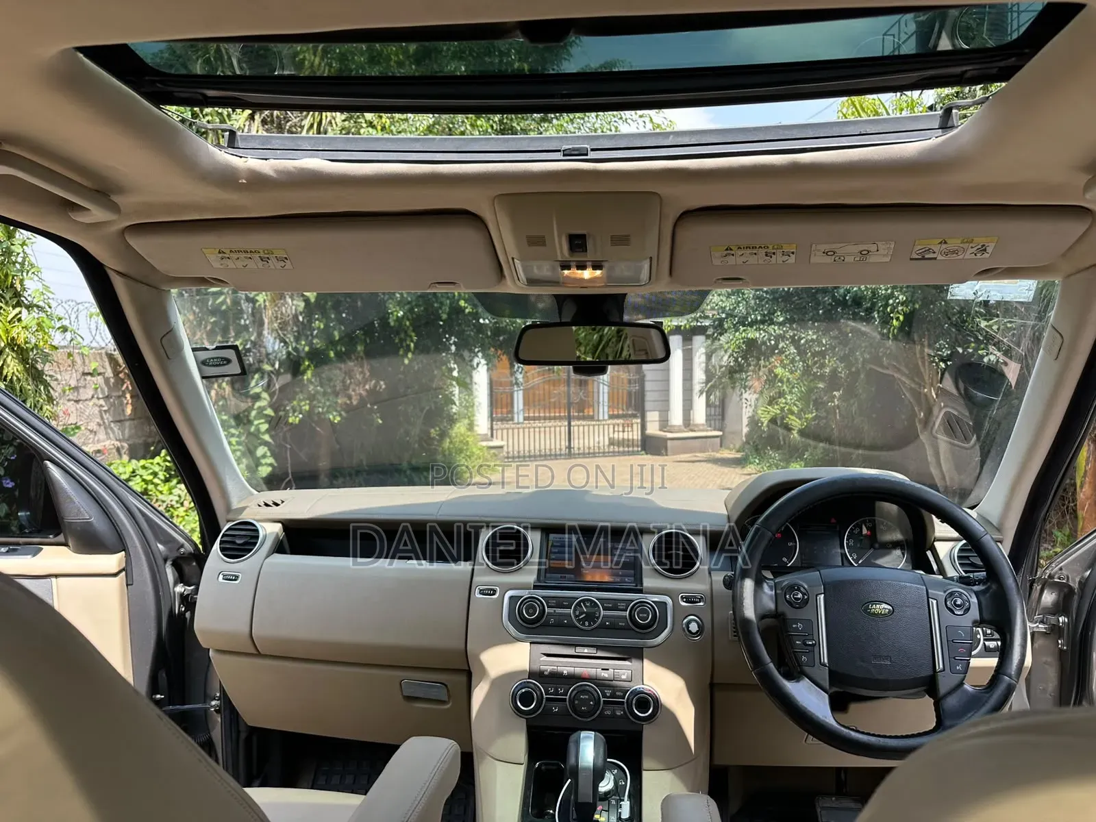 Land Rover Discovery 2010 Gray