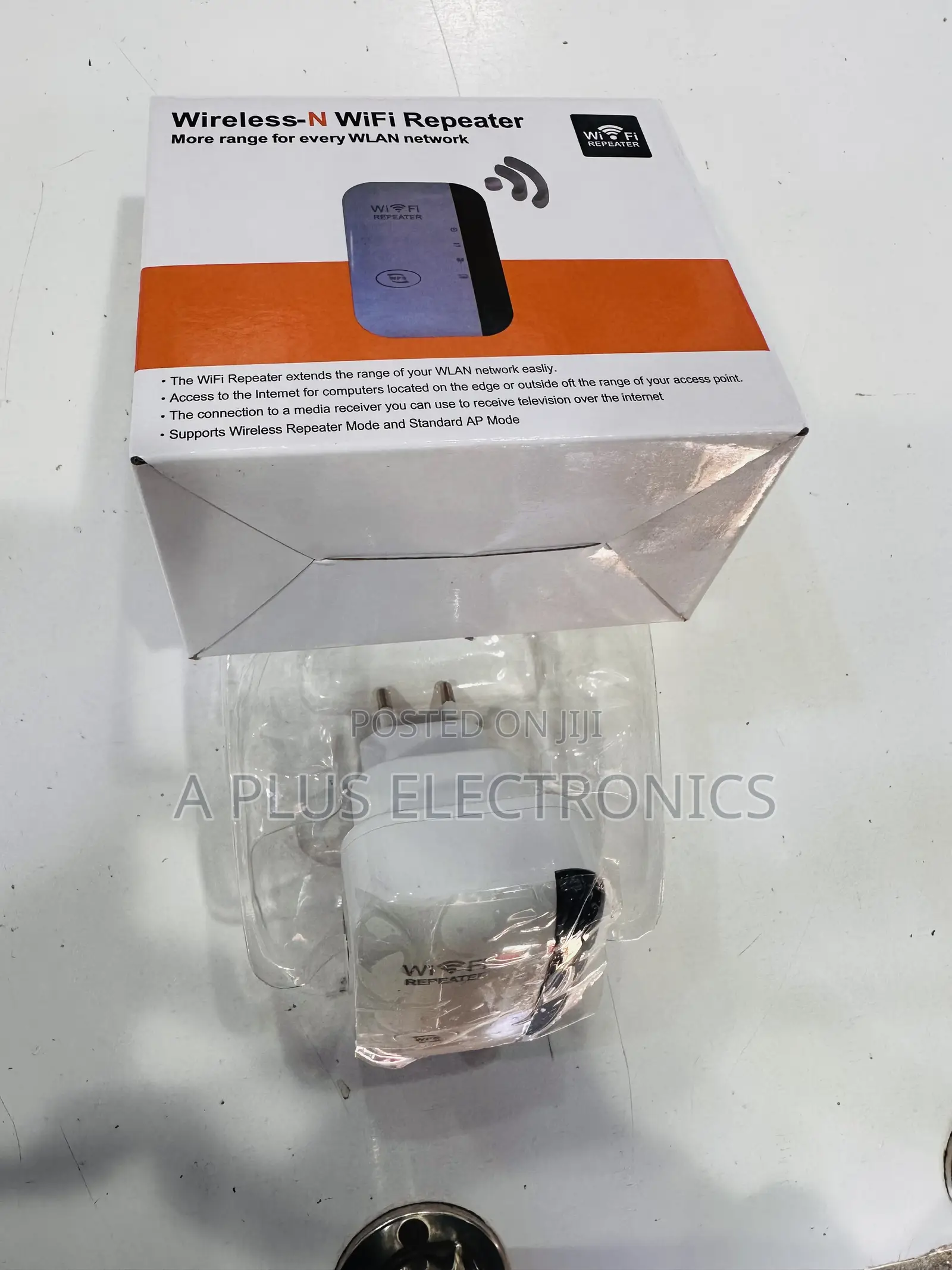 300mbps WiFi Repeater WR35 – Strong Wireless