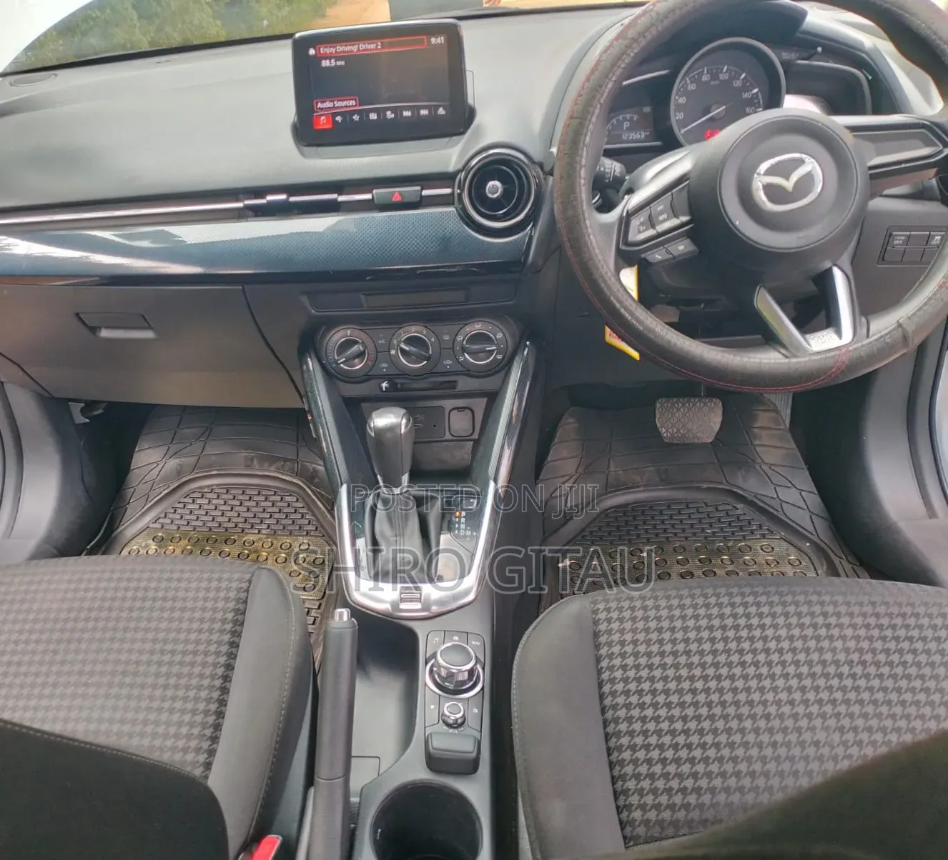 Mazda Demio 2017 Silver