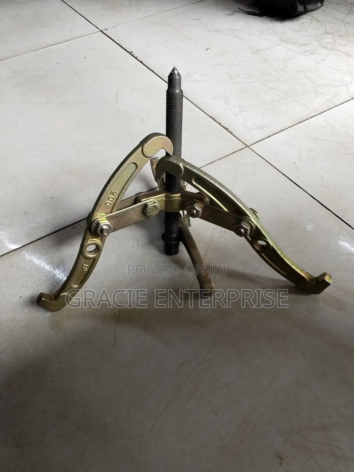 3- Jaw Gear Puller 6"