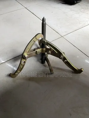 3- Jaw Gear Puller 6"