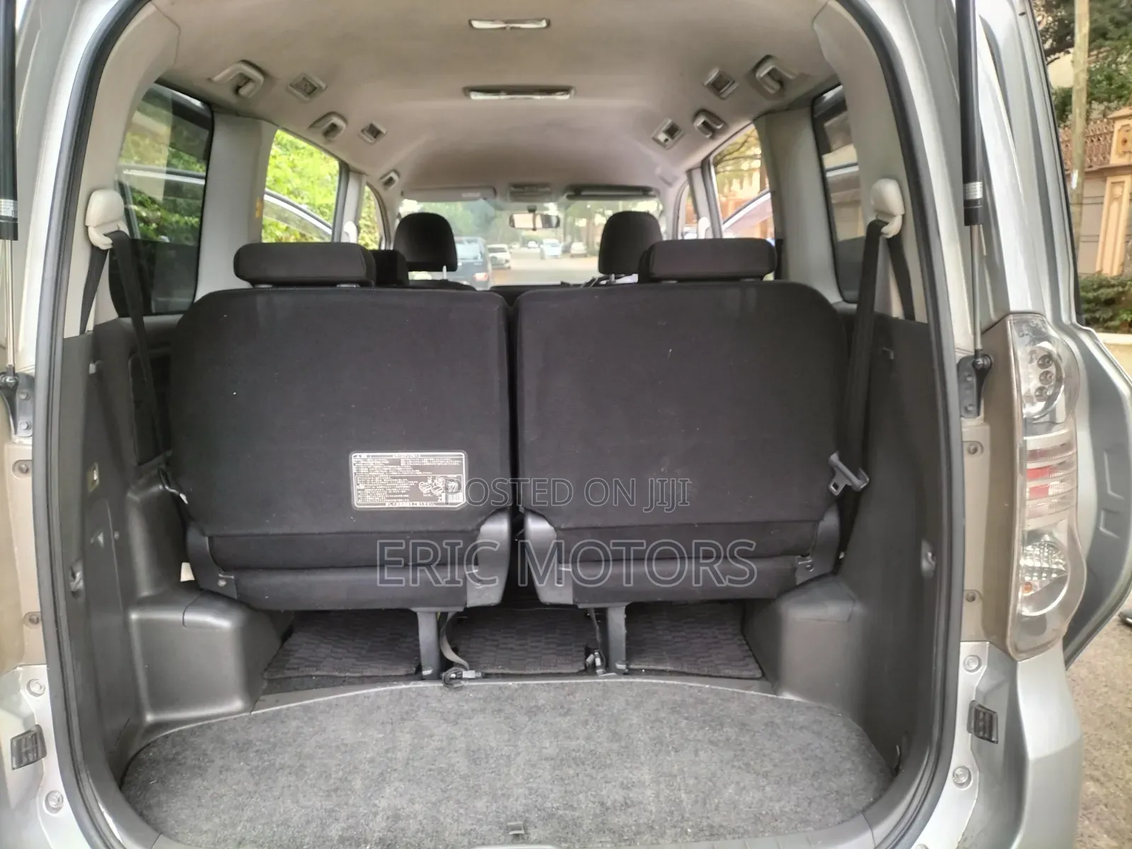 Toyota Voxy 2008 Silver