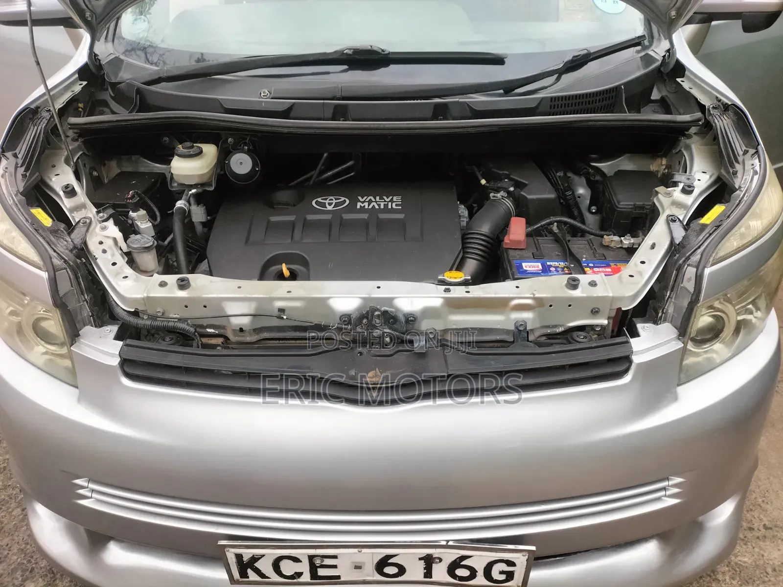 Toyota Voxy 2008 Silver
