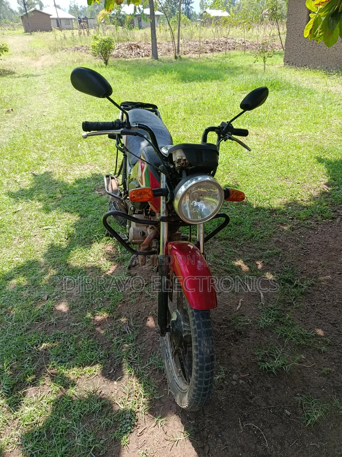 Honda CB 2018 Red