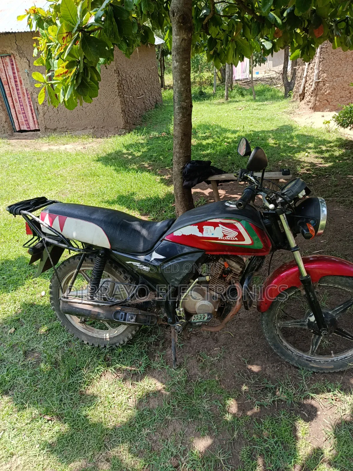 Honda CB 2018 Red