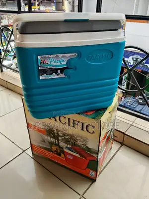 Pacific Insulated 32L Cooler Box for Outdoor Use