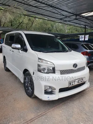 Toyota Voxy 2012 White