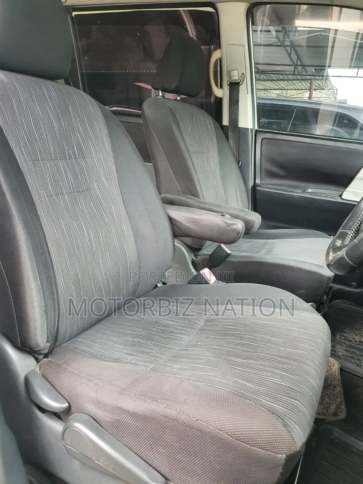 Toyota Voxy 2012 White