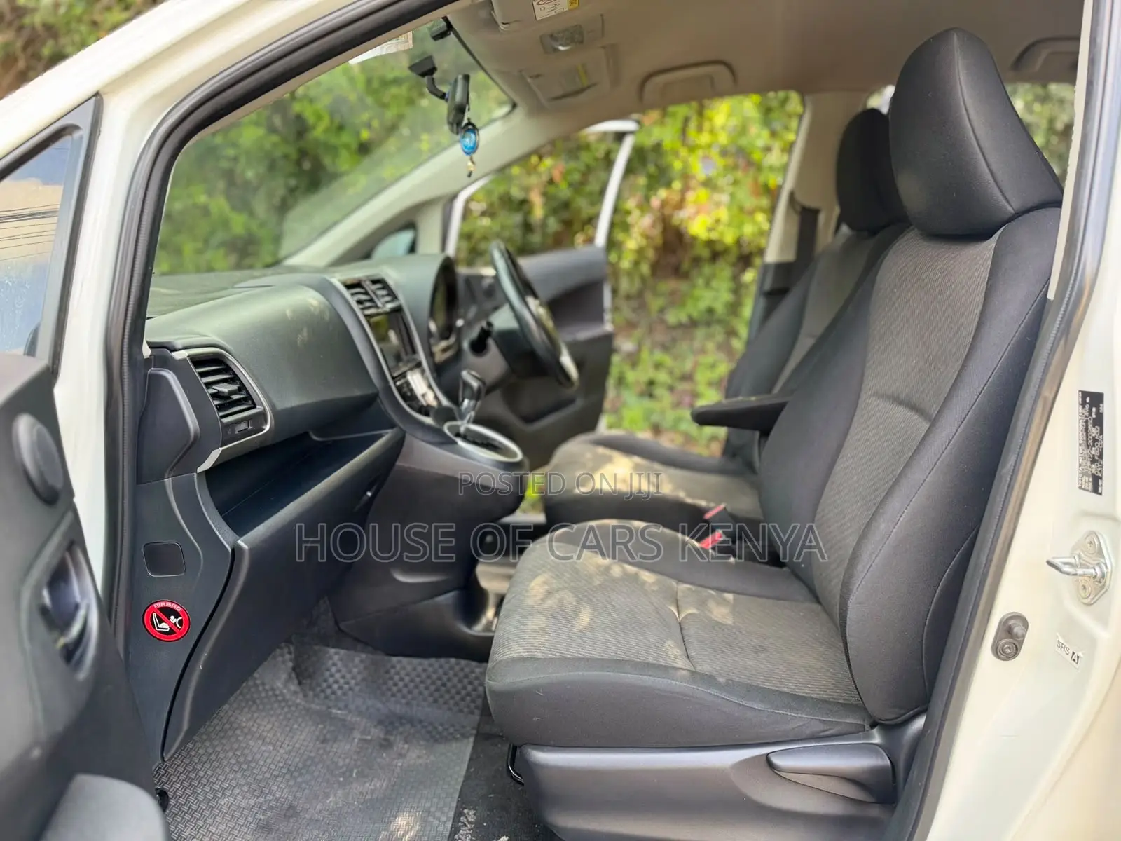 Toyota Ractis 2015 White