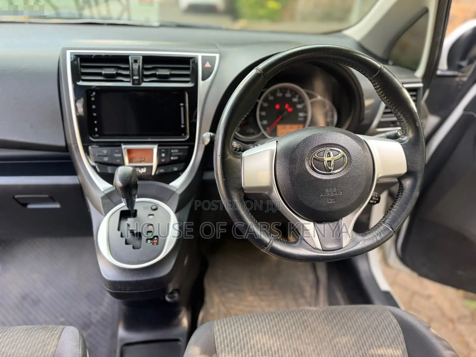 Toyota Ractis 2015 White
