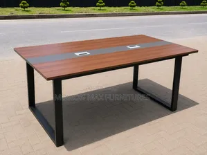 Majestic Boardroom Table