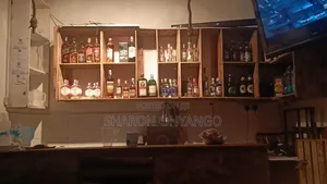 Small Bar and Restaurant