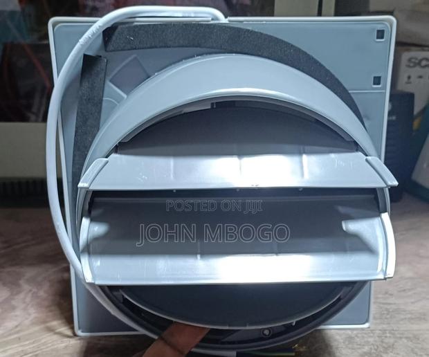 Window Mounted Exhaust Fan - thumbnail 2