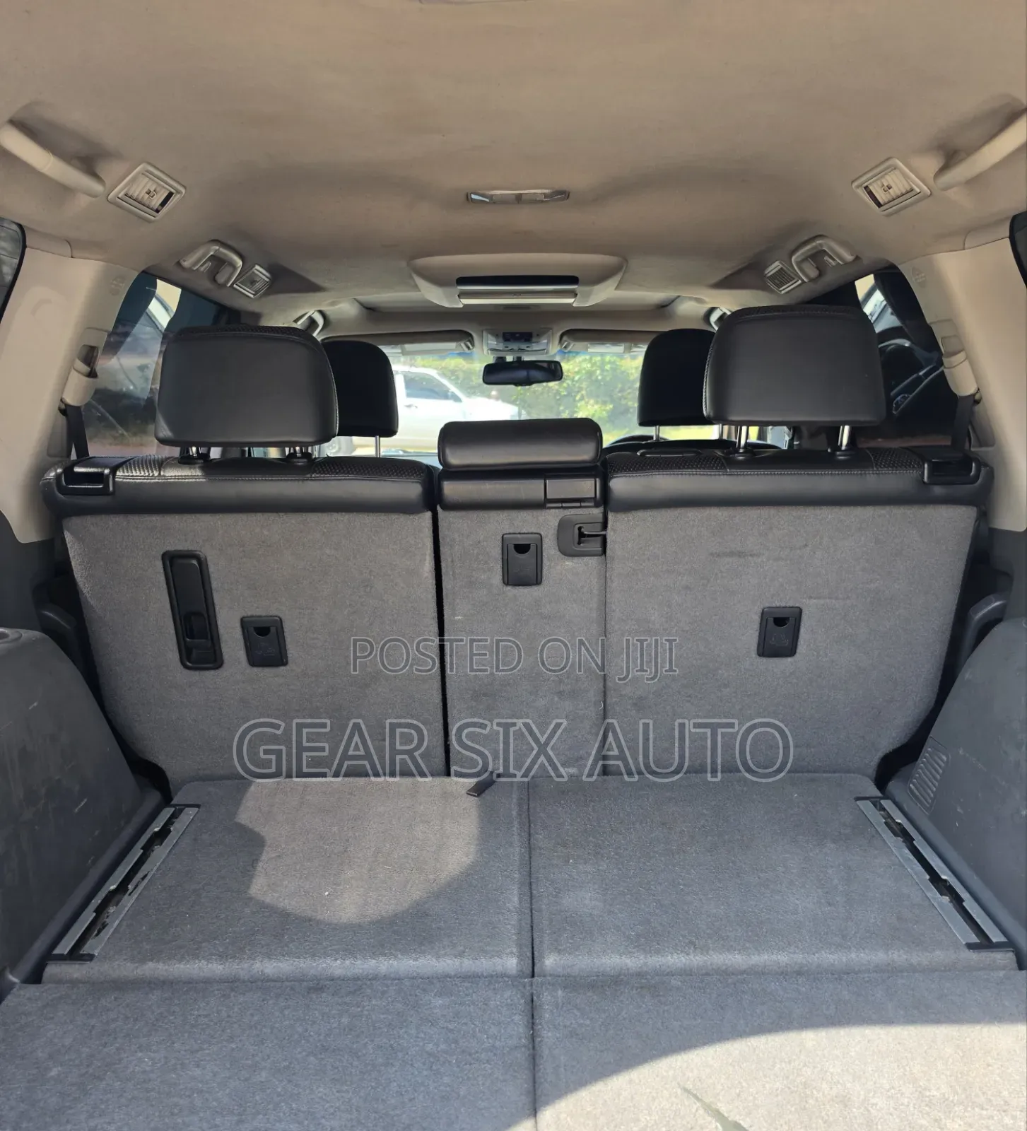 Toyota Land Cruiser Prado 2012 White