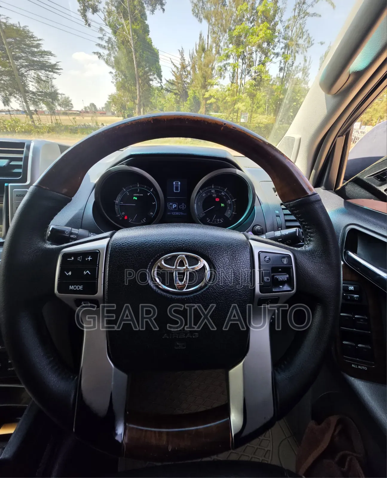 Toyota Land Cruiser Prado 2012 White