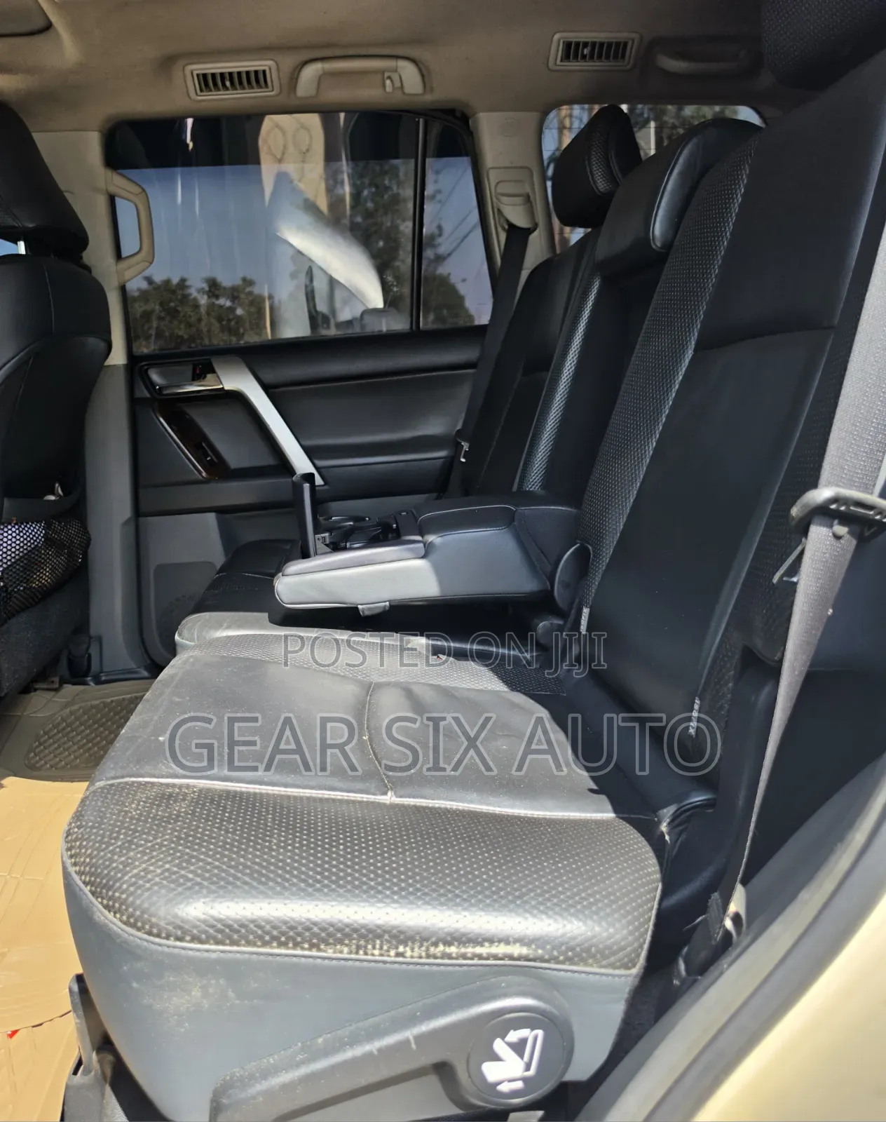 Toyota Land Cruiser Prado 2012 White