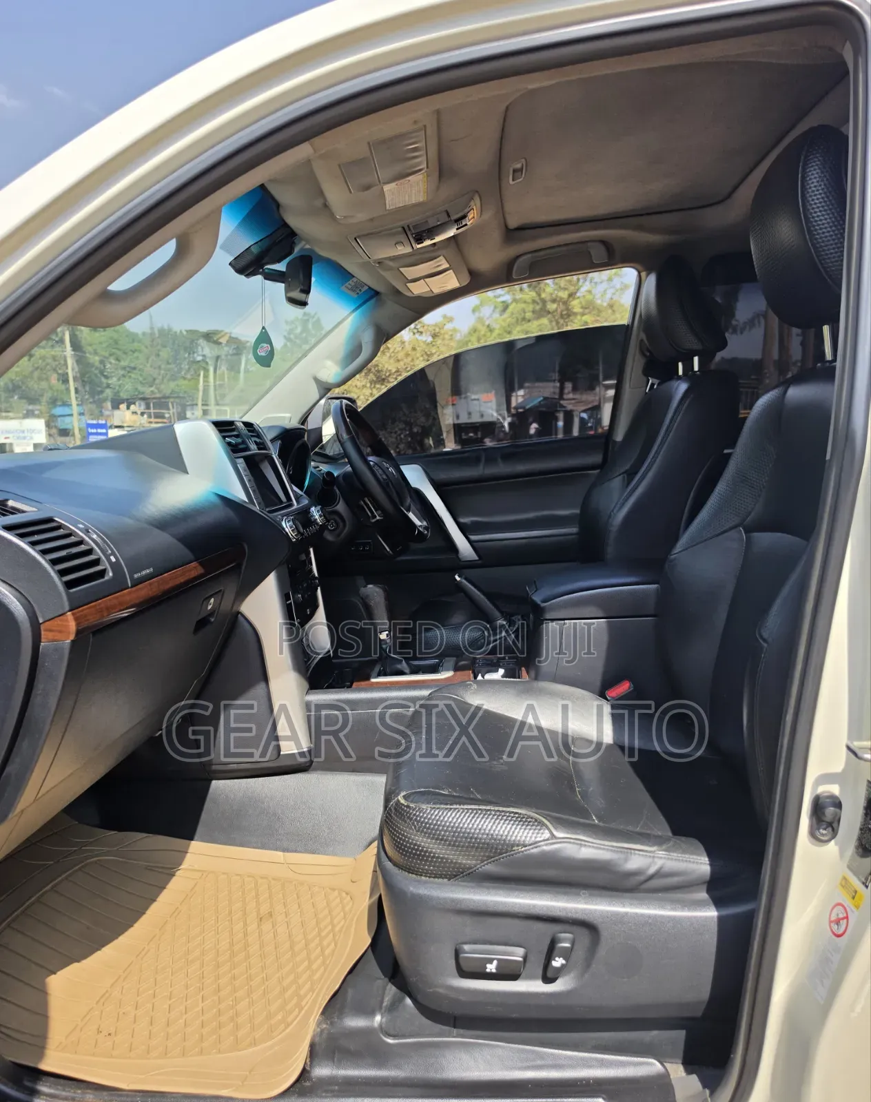 Toyota Land Cruiser Prado 2012 White