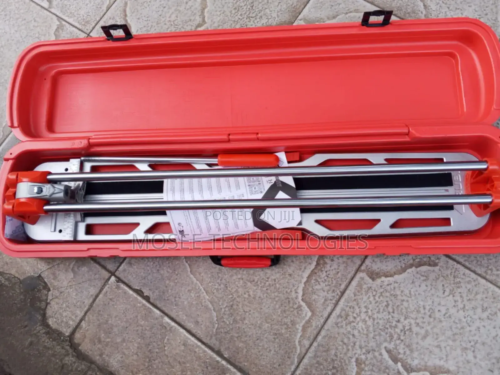 Heavy-Duty Manual Tile Cutter With Carry Case