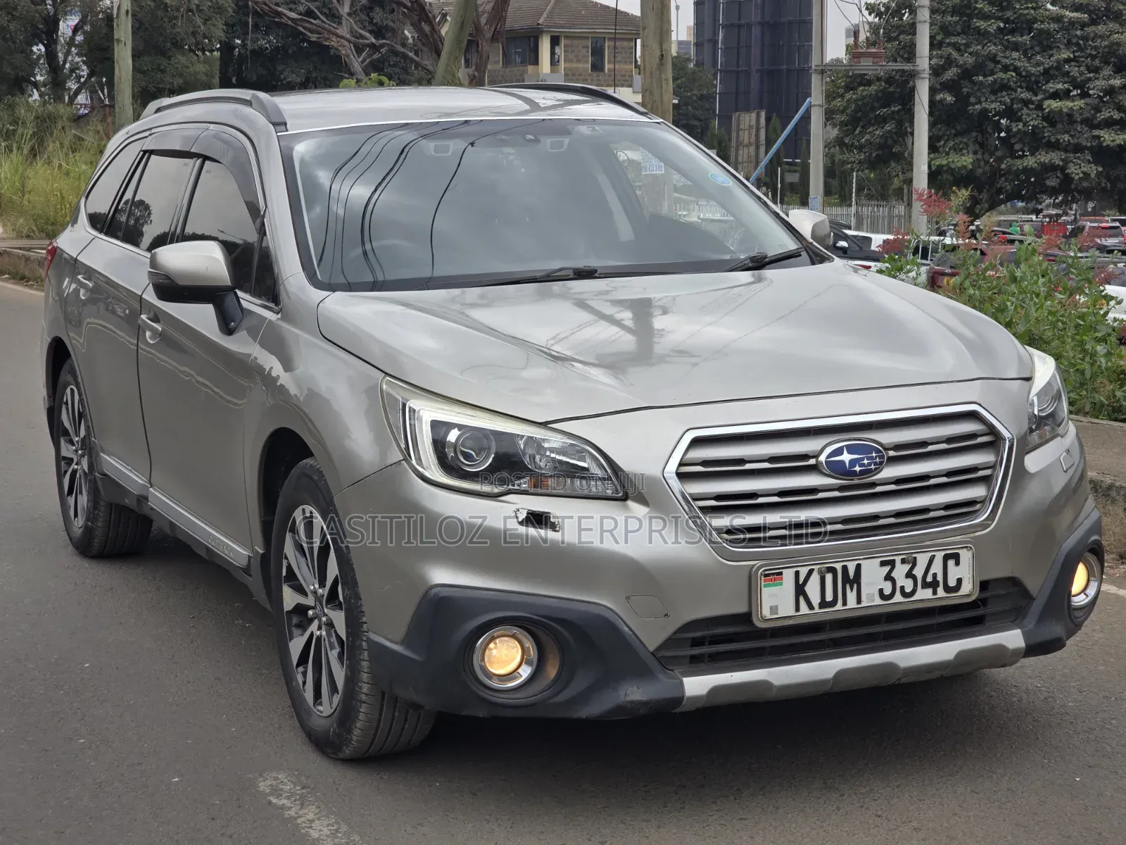 Subaru Outback 2017 Gold