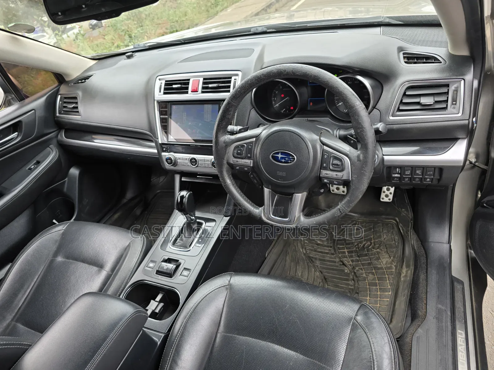 Subaru Outback 2017 Gold
