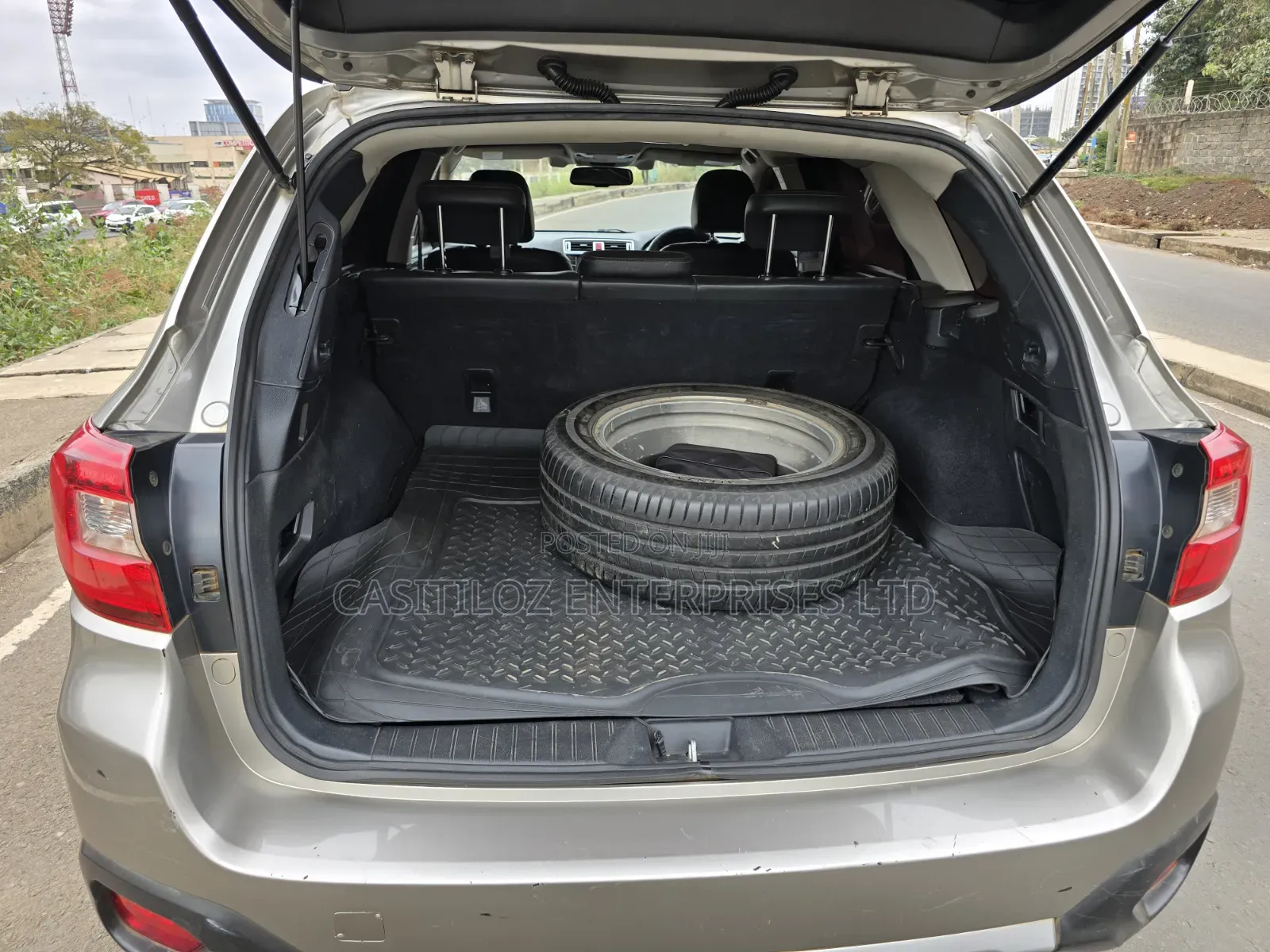 Subaru Outback 2017 Gold