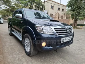 Toyota Hilux 3.0 D-4D 4x4 2013 Gray