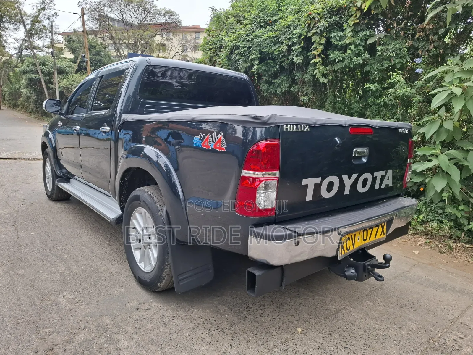 Toyota Hilux 3.0 D-4D 4x4 2013 Gray