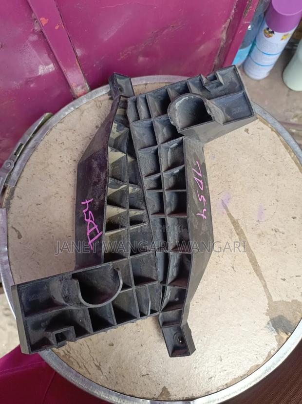 Tailight Bracket Suzuki Grand Vitara - main view