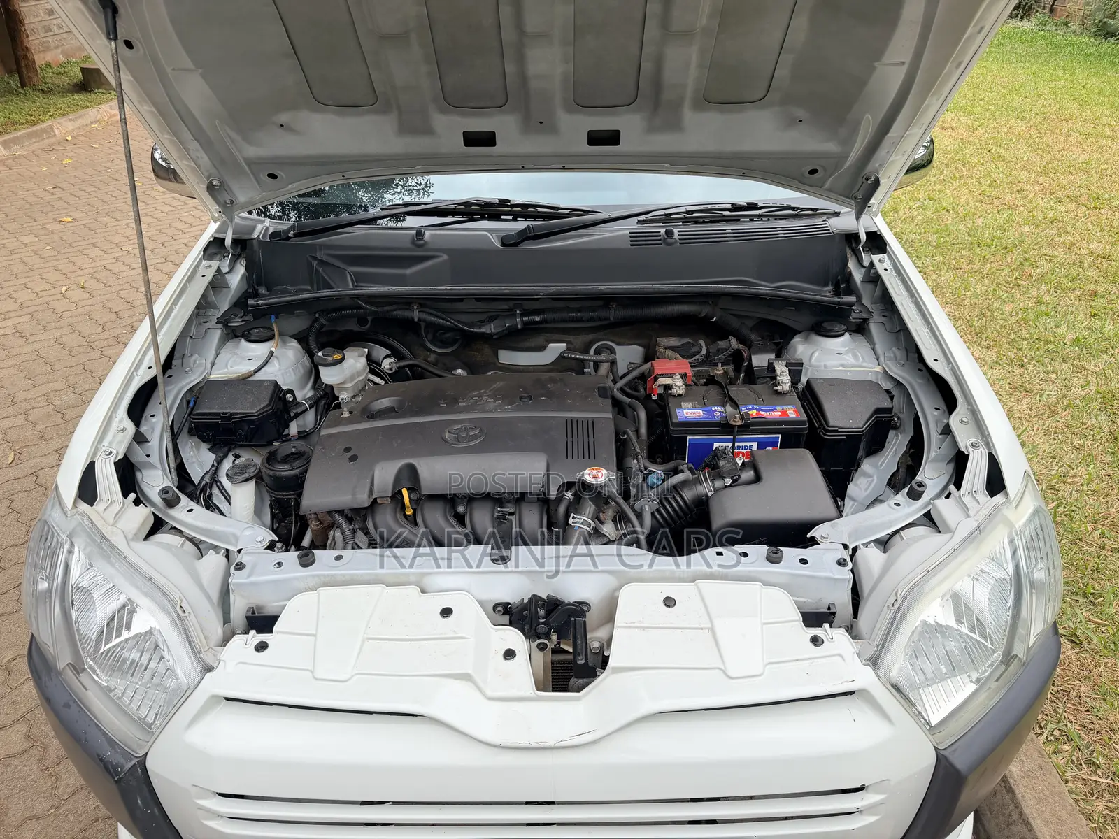 Toyota Probox 1.5 DX 4WD 2018 White