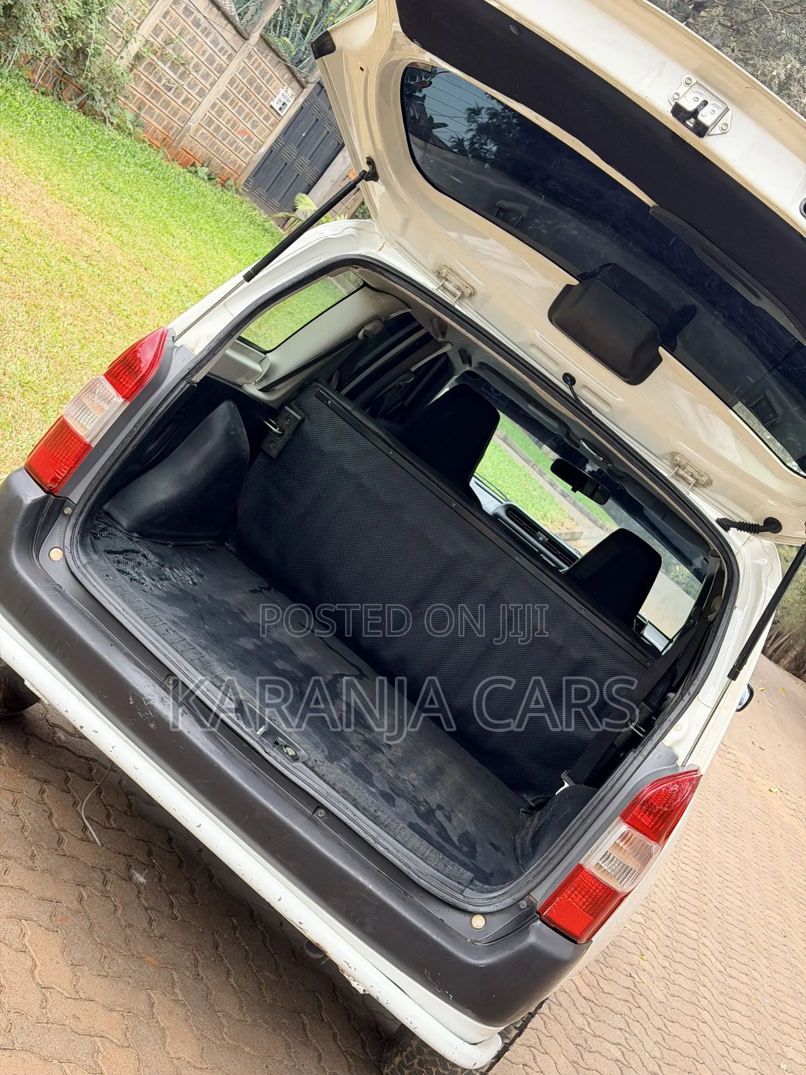 Toyota Probox 1.5 DX 4WD 2018 White