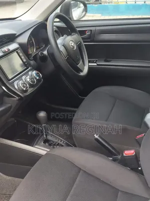 Toyota Axio 2020 Silver