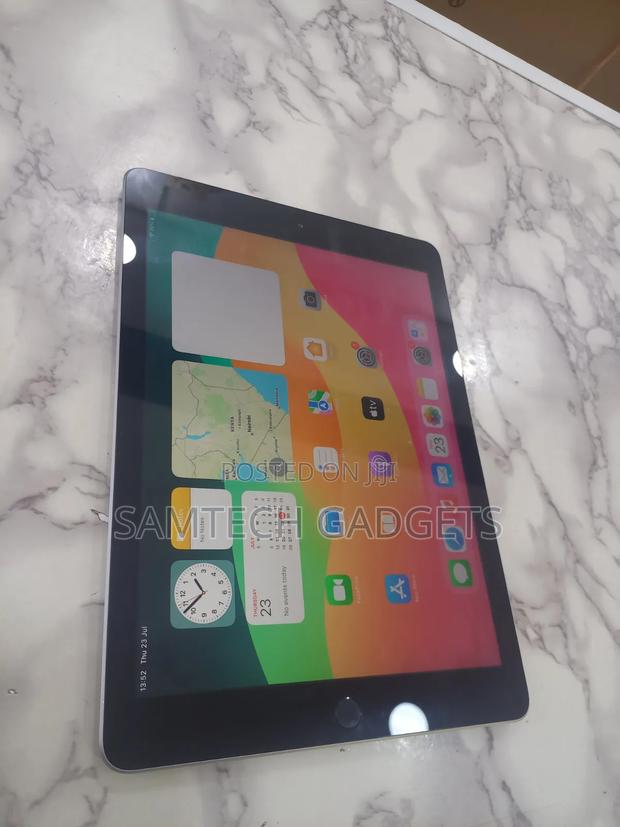 Apple iPad 9.7 32 GB Silver
