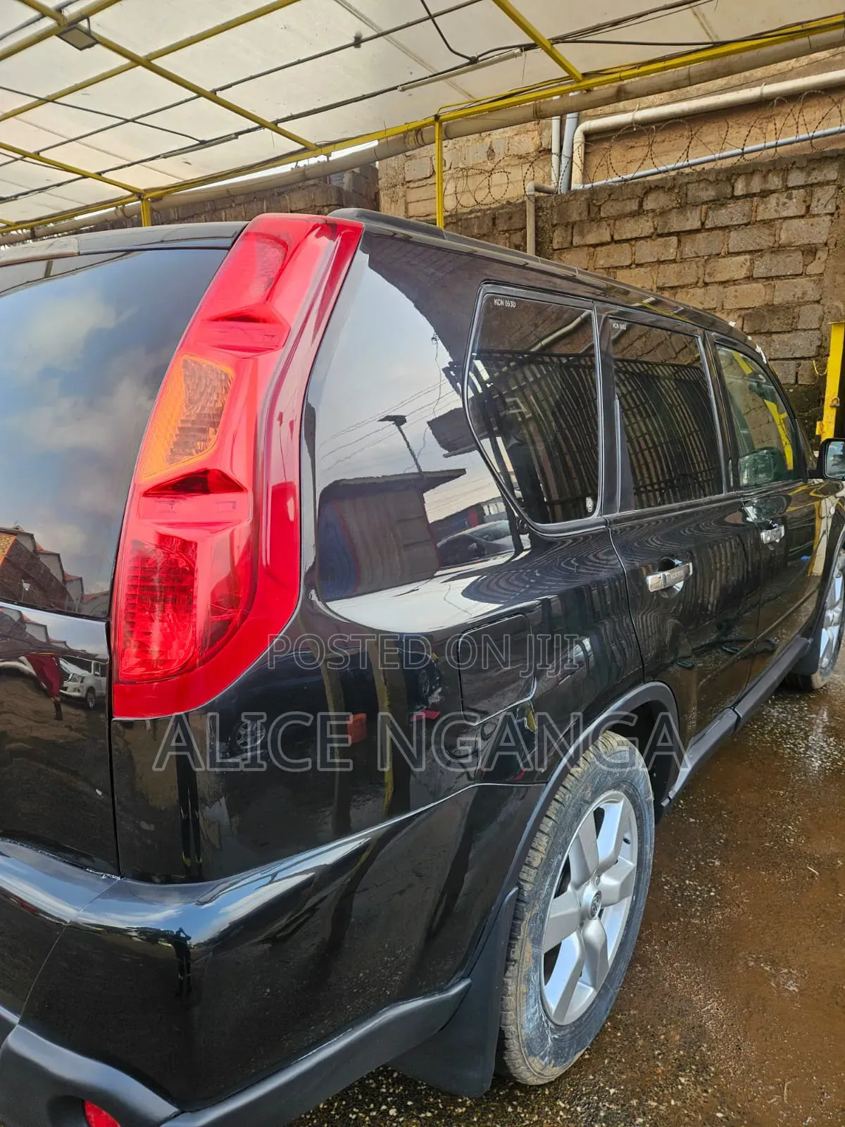 Nissan X-Trail 2011 Black