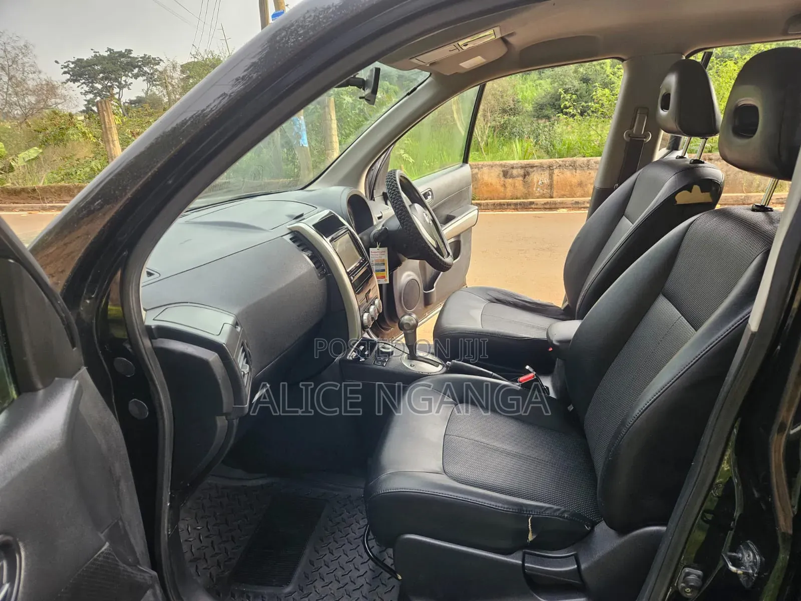 Nissan X-Trail 2011 Black