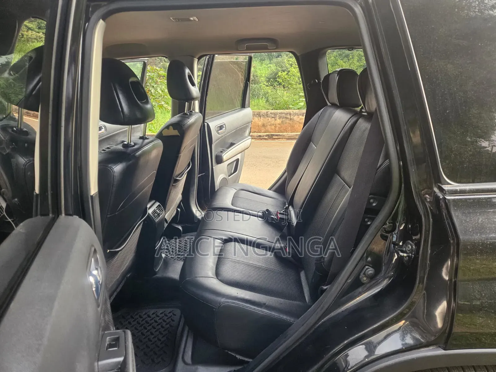 Nissan X-Trail 2011 Black