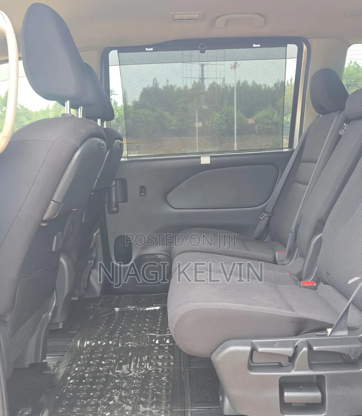 Nissan Serena 2017 Silver
