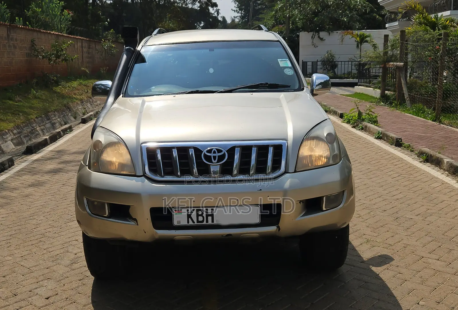 Toyota Land Cruiser Prado 2005 Gold
