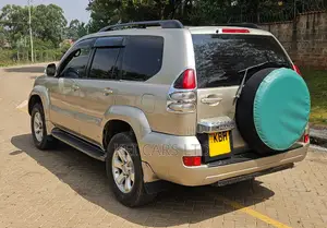 Toyota Land Cruiser Prado 2005 Gold