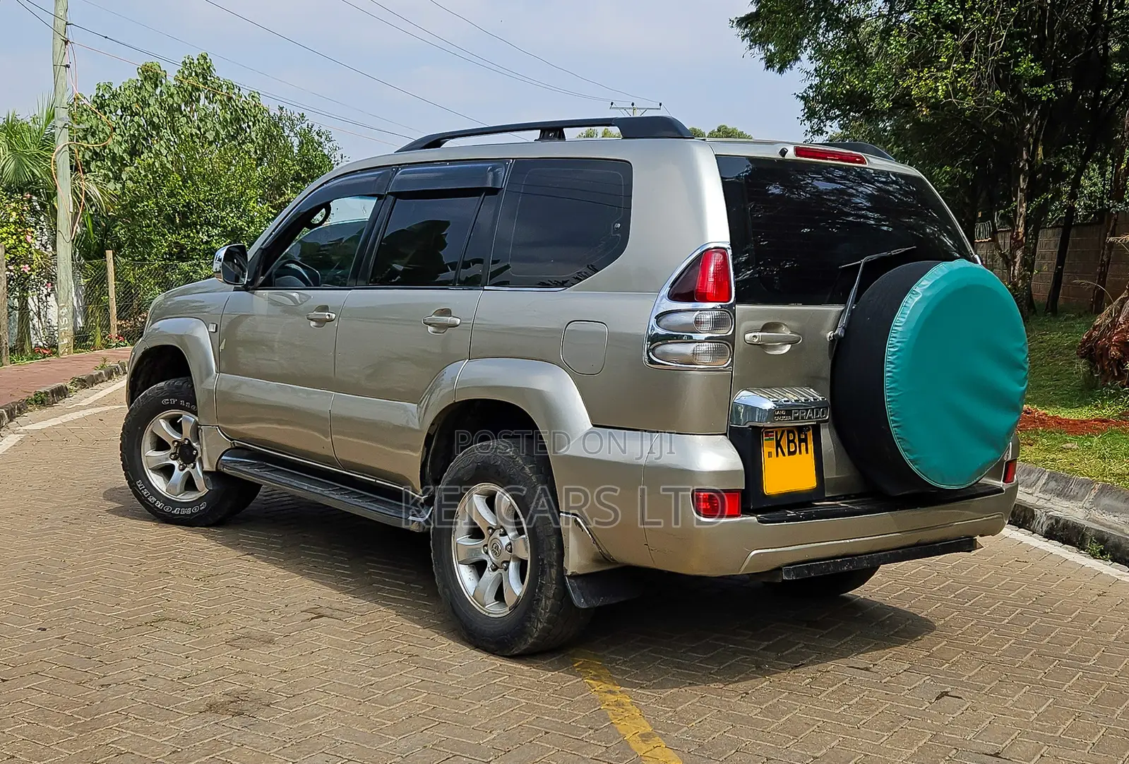 Toyota Land Cruiser Prado 2005 Gold