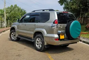Toyota Land Cruiser Prado 2005 Gold
