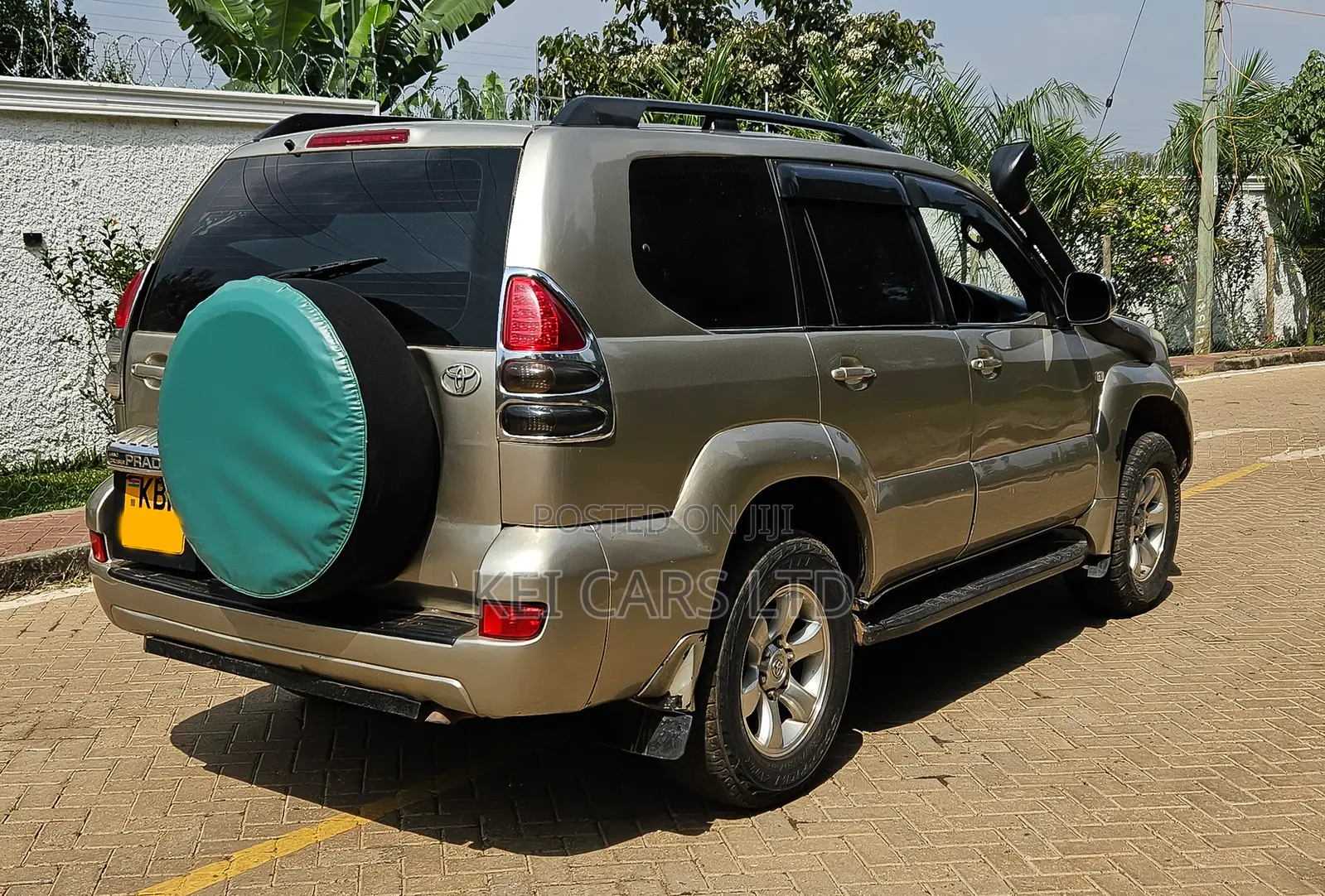 Toyota Land Cruiser Prado 2005 Gold