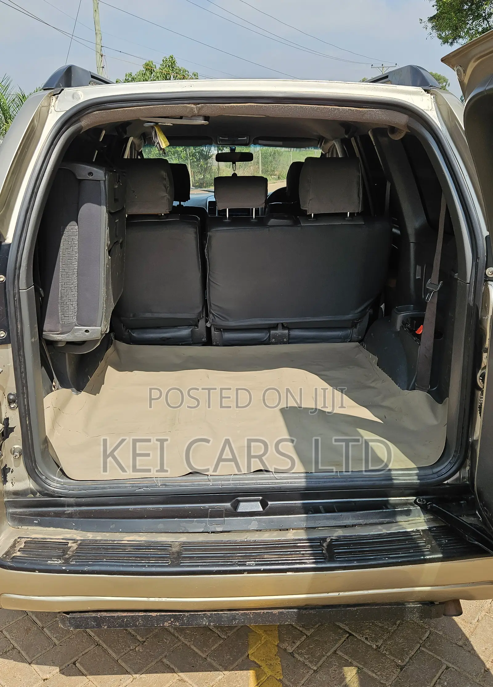 Toyota Land Cruiser Prado 2005 Gold
