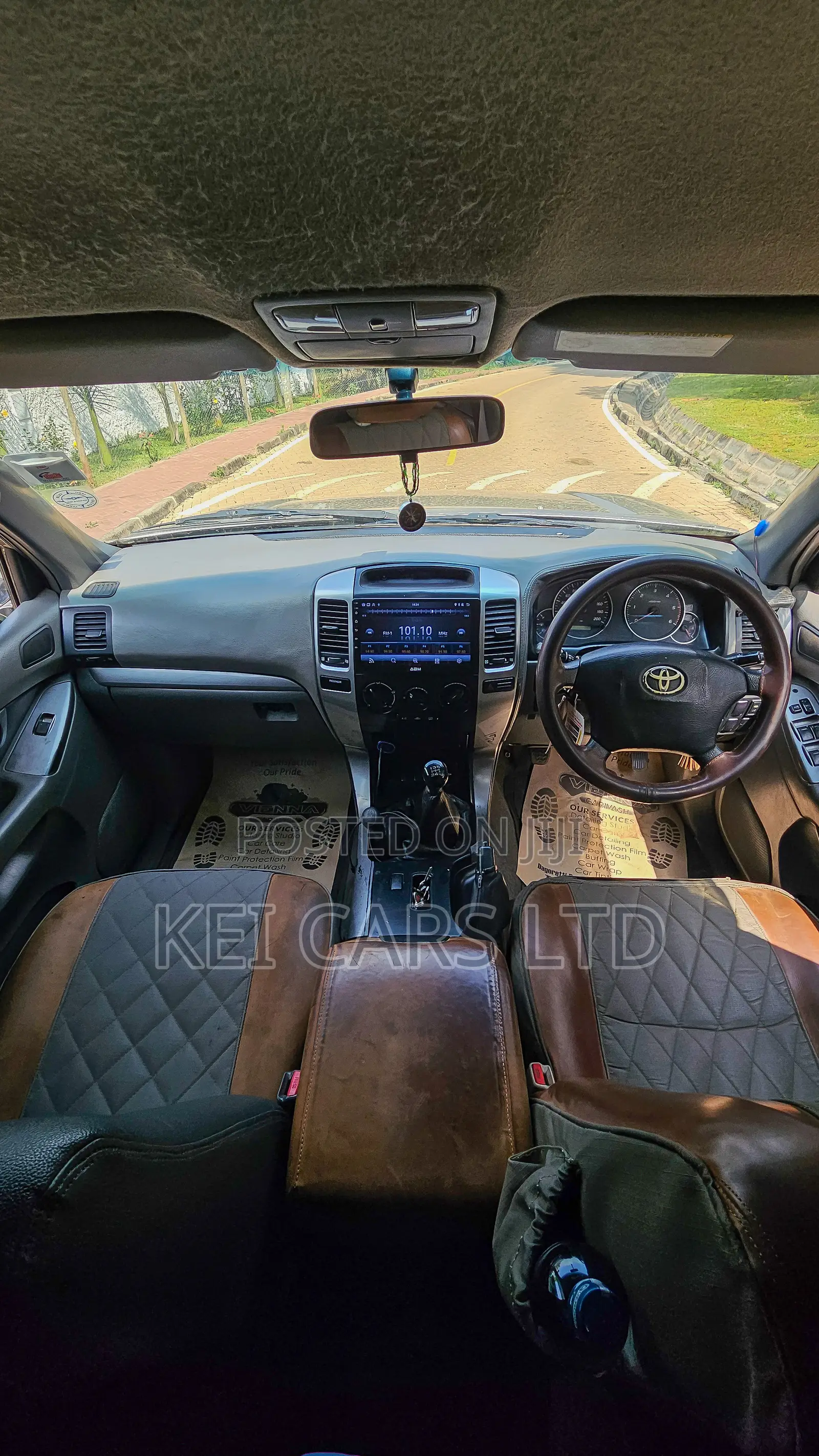 Toyota Land Cruiser Prado 2005 Gold
