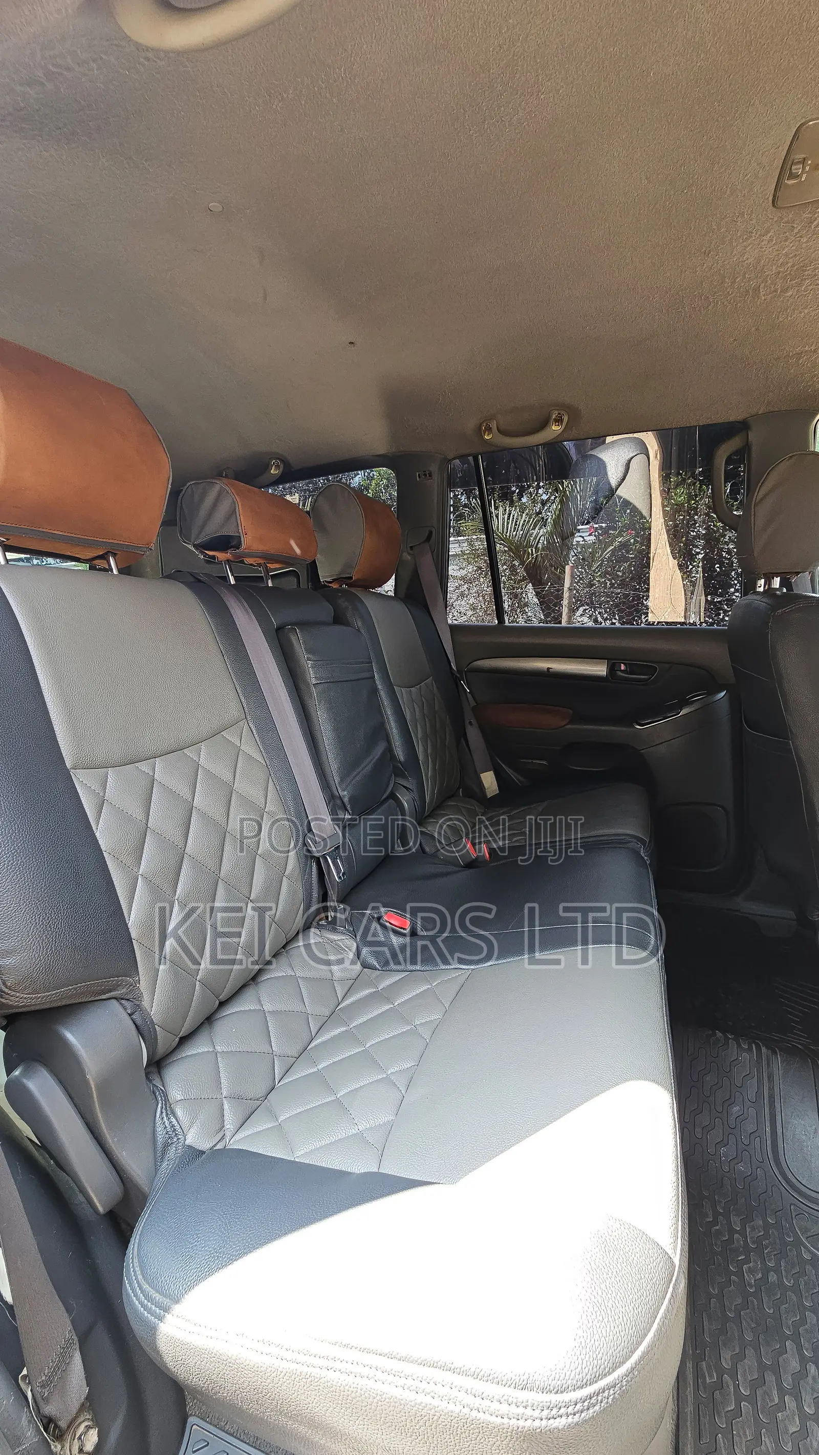 Toyota Land Cruiser Prado 2005 Gold